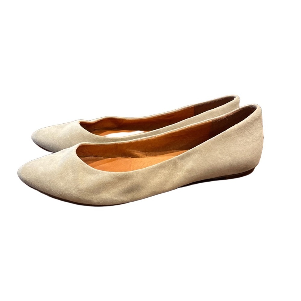 Madewell bone color suede pointy toe flats. Size 8 SH2